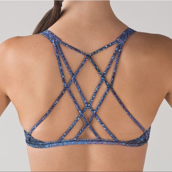 lululemon athletica Other - Free to be zen bra size 6